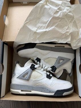 Air Jordan 4 Retro OG BG